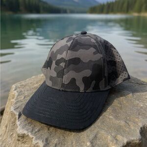 Authentic Melin Stacked Hydro Odyssey Snap Back Hat Size Classic